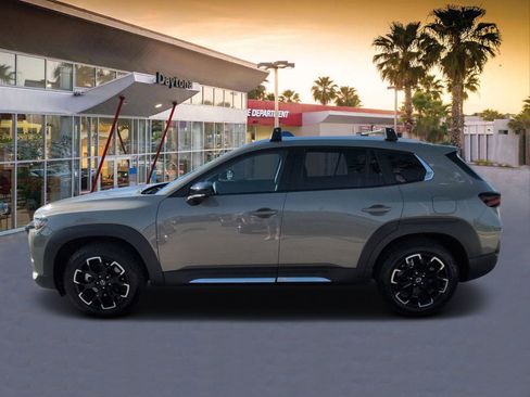 Used 2025 MAZDA CX-50 Meridian Edition w/ Weather Package AWD/4WD image 6
