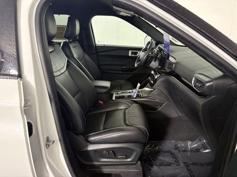 Certified 2021 Ford Explorer ST w/ Equipment Group 401A image 39