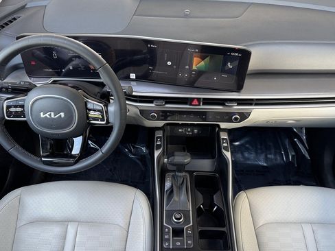Used 2025 Kia Sorento S w/ Panoramic Sunroof Package FWD image 15
