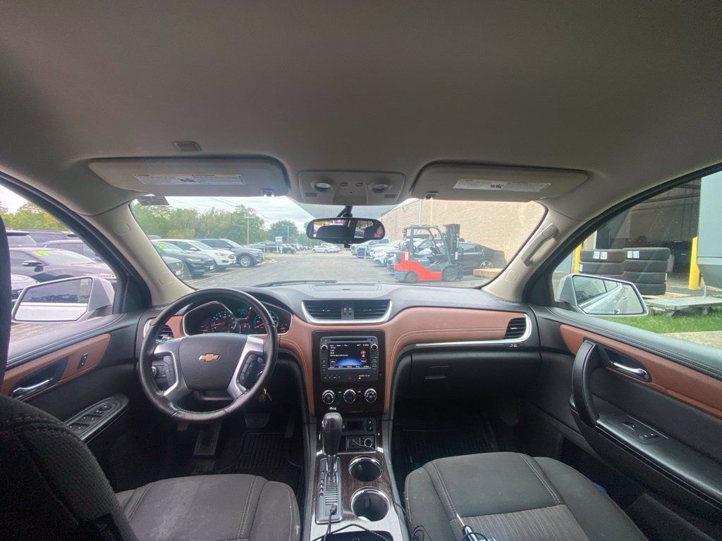 Used 2015 Chevrolet Traverse LT AWD/4WD image 10