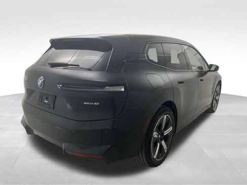 New 2022 BMW iX xDrive50 w/ Premium Package image 9
