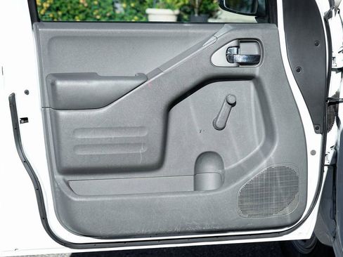 Used 2016 Nissan Frontier S RWD image 14