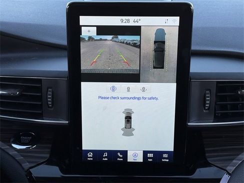 Used 2023 Ford Explorer Limited w/ Limited Technology Package image 19