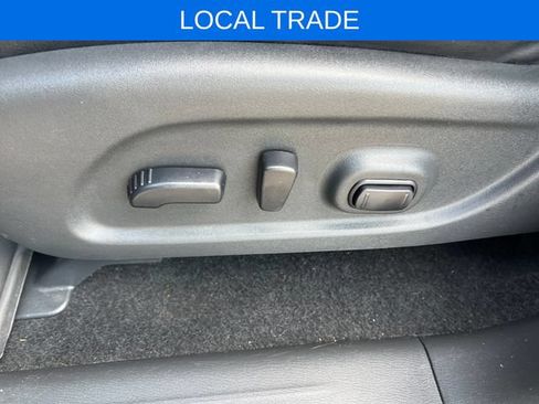 Used 2017 Nissan Pathfinder Platinum AWD/4WD image 14