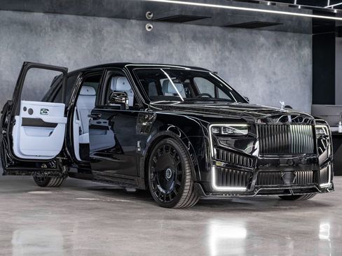 Used 2026 Rolls-Royce Cullinan AWD/4WD image 8