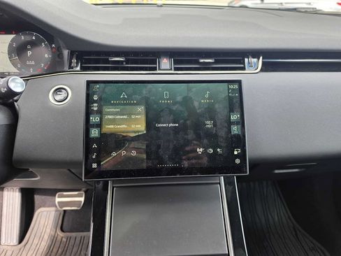 Used 2024 Land Rover Range Rover Evoque Dynamic SE AWD/4WD image 25