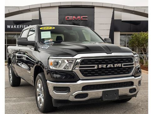 Used 2024 RAM 1500 Big Horn AWD/4WD image 1