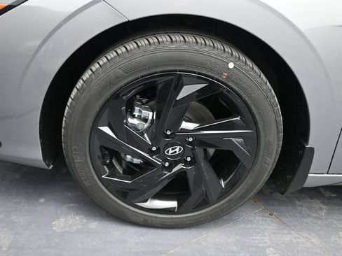 Certified 2026 Hyundai Elantra Sport FWD image 21