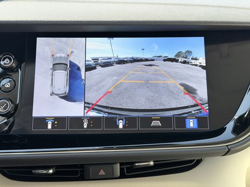 Used 2021 Buick Envision Avenir image 31