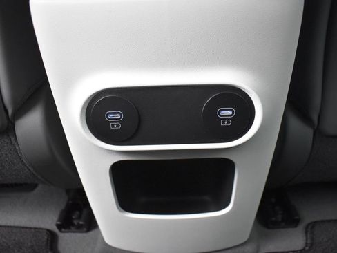 New 2025 Hyundai Ioniq 5 SEL image 18