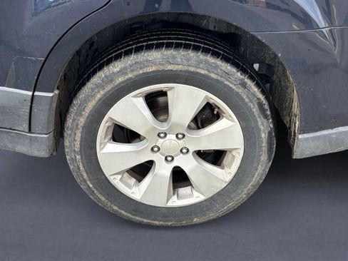 Used 2012 Subaru Outback 2.5i Premium w/ All-Weather Pkg AWD/4WD image 5