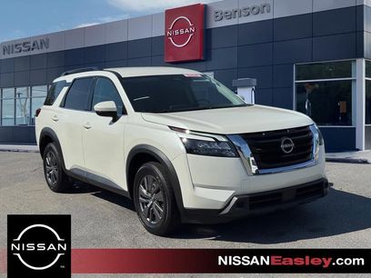 Certified 2024 Nissan Pathfinder SV