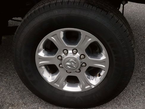 Used 2024 RAM 2500 Big Horn w/ Bed Utility Group image 9