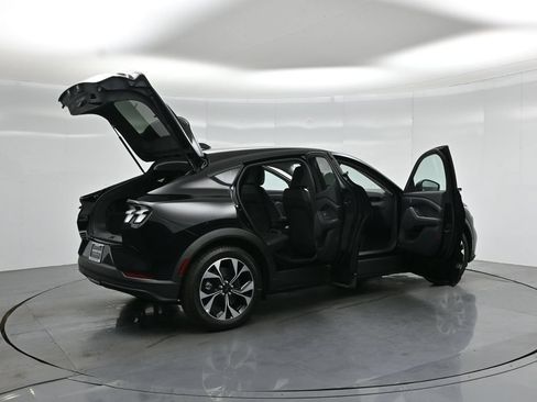 New 2026 Ford Mustang Mach-E Select RWD image 5