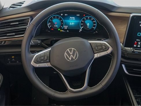 New 2026 Volkswagen Atlas SE image 23