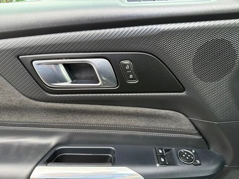 Used 2025 Ford Mustang Coupe RWD image 11