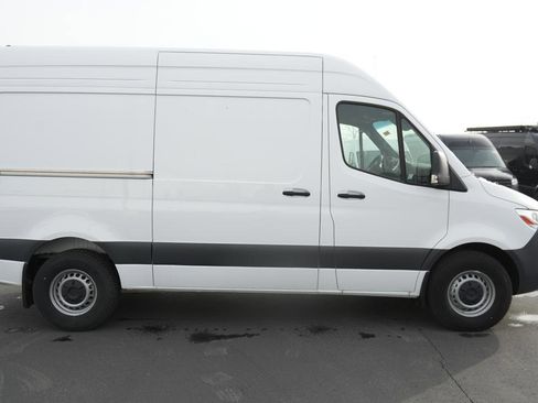 Used 2024 Mercedes-Benz Sprinter 144 Cargo image 5