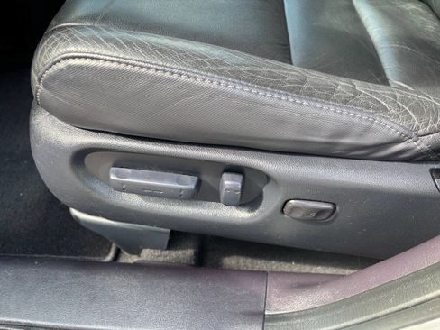 Used 2011 Honda CR-V EX-L image 14