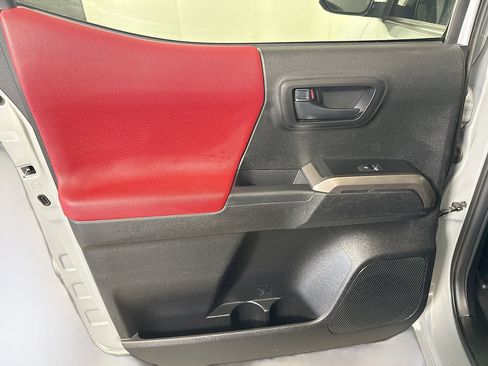 Used 2021 Toyota Tacoma SR5 image 17