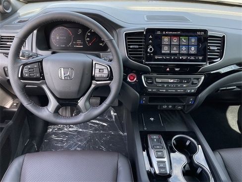 New 2025 Honda Ridgeline Black Edition image 10