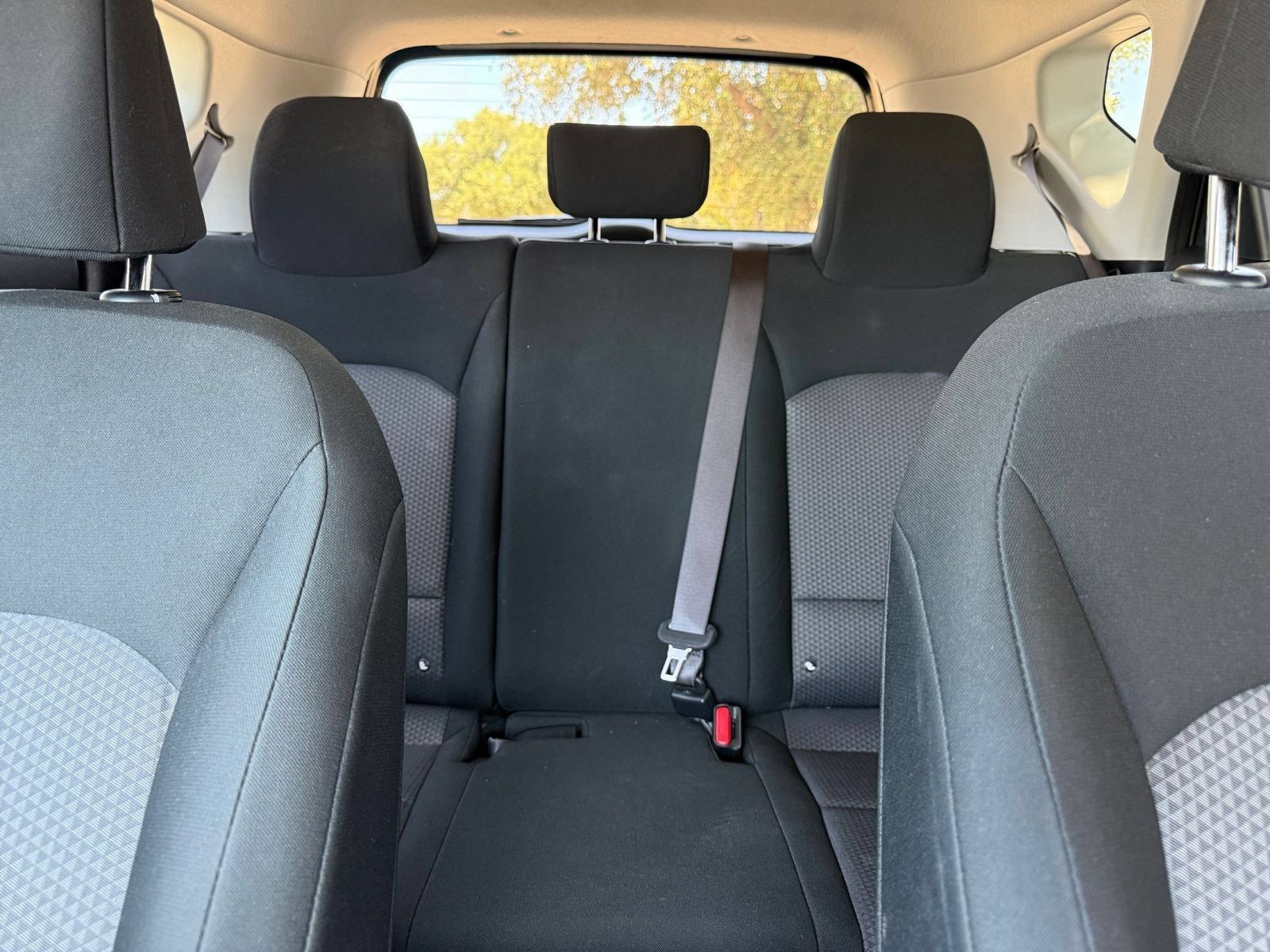 Used 2025 Kia Soul LX w/ LX Technology Package FWD image 37