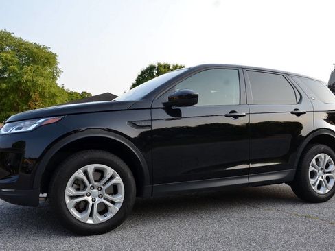 Used 2020 Land Rover Discovery Sport S image 3