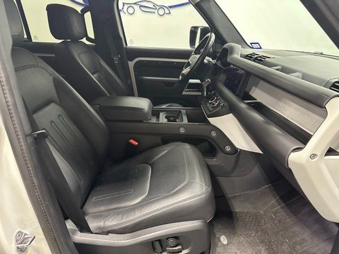 Used 2020 Land Rover Defender 110 HSE AWD/4WD image 22
