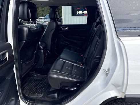 Used 2013 Jeep Grand Cherokee Laredo image 11