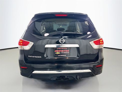 Used 2016 Nissan Pathfinder S image 7