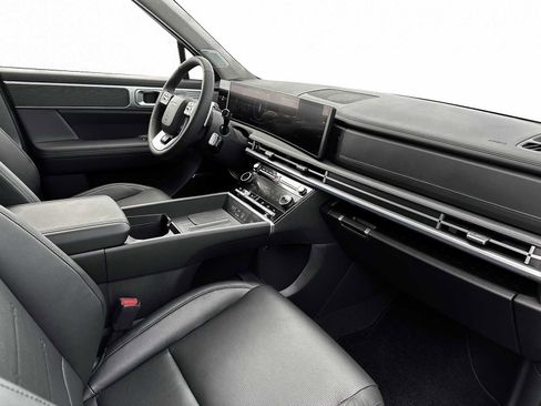 Used 2024 Hyundai Santa Fe Limited image 15