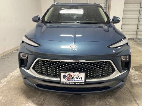 Used 2024 Buick Encore GX Avenir w/ Avenir Convenience Package image 7