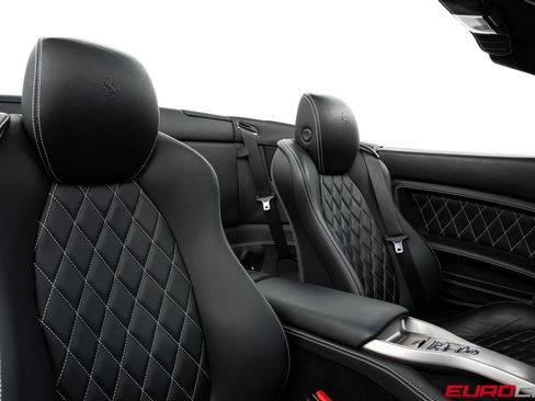 Used 2013 Ferrari California RWD image 37