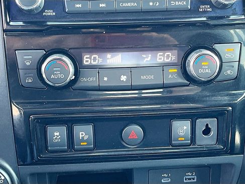 Used 2021 Nissan Titan PRO-4X w/ Off Road Protection Package image 16