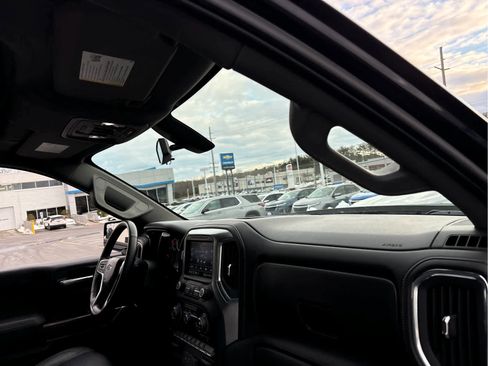 Certified 2021 Chevrolet Silverado 1500 LT Trail Boss w/ Convenience Package II image 28