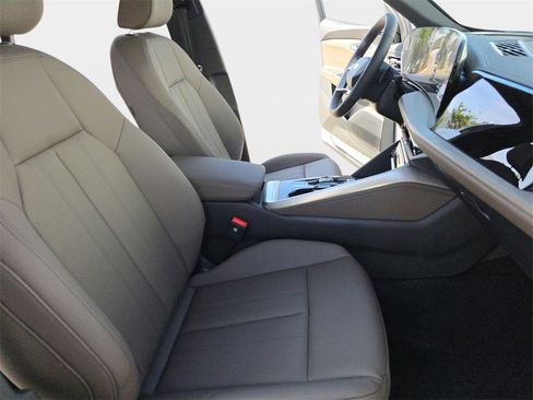 New 2025 Audi Q5 Premium image 10