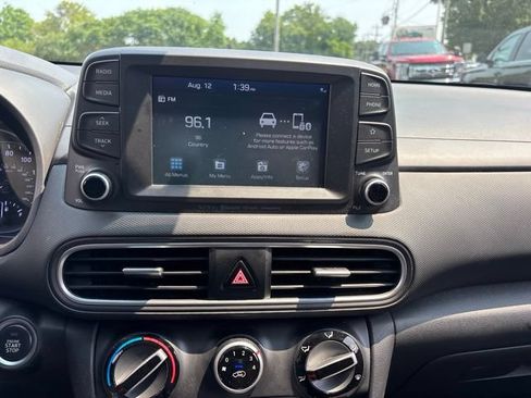 Used 2021 Hyundai Kona SEL Plus AWD/4WD image 17
