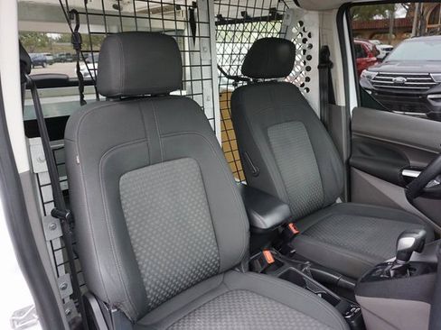 Used 2020 Ford Transit Connect XLT image 2