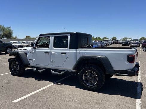 Used 2023 Jeep Gladiator Rubicon w/ LED Lighting Group AWD/4WD image 3