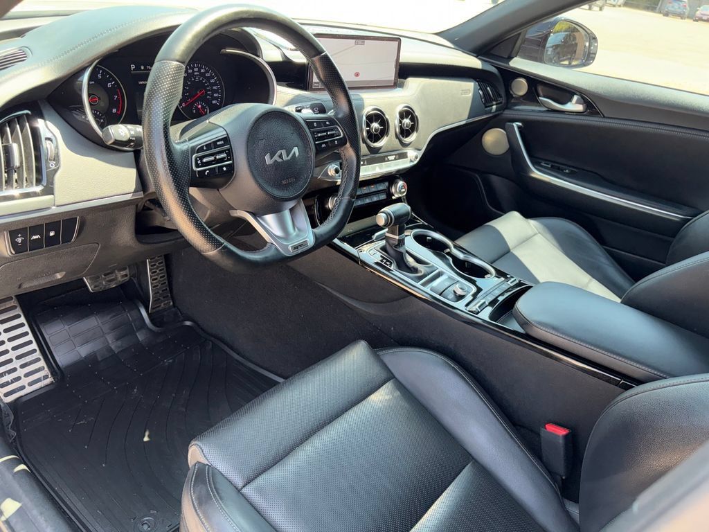 Used 2023 Kia Stinger GT-Line w/ Sun & Sound Package AWD/4WD image 8