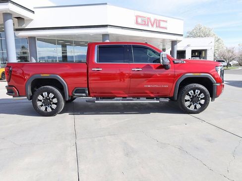 Used 2024 GMC Sierra 3500 Denali w/ Denali Reserve Package image 7