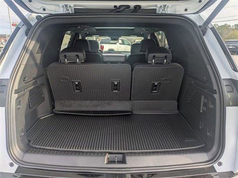 New 2026 Chevrolet Traverse High Country w/ LPO, Floor Liner Package image 14