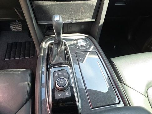 Used 2022 Nissan Armada SL w/ Midnight Edition Package RWD image 20