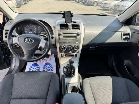 Used 2010 Toyota Corolla CE FWD image 13
