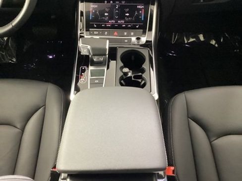 Certified 2025 Audi Q7 3.0T Premium Plus w/ Premium Plus Package image 22
