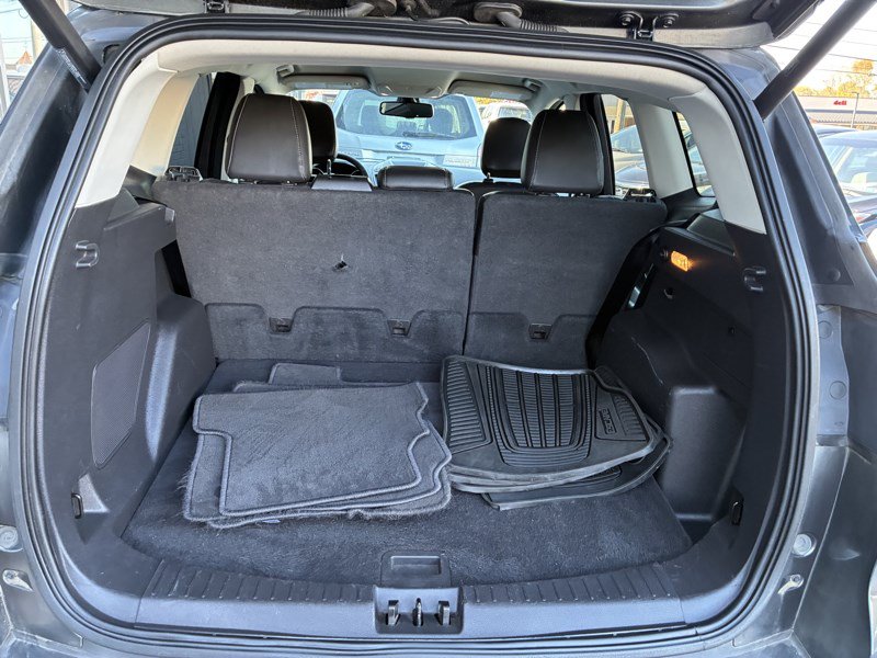 Used 2019 Ford Escape Titanium AWD/4WD image 18