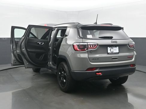 Used 2023 Jeep Compass Trailhawk w/ Trailhawk Convenience Group image 56