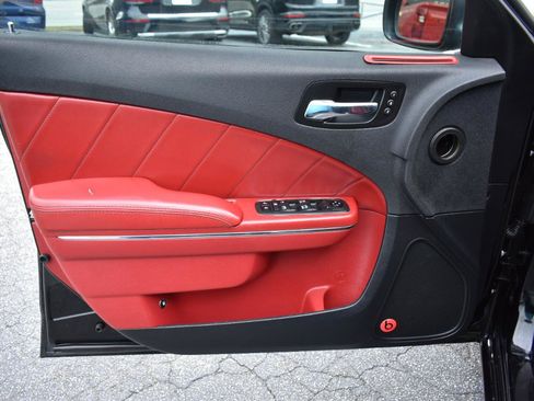 Used 2013 Dodge Charger R/T RWD image 33