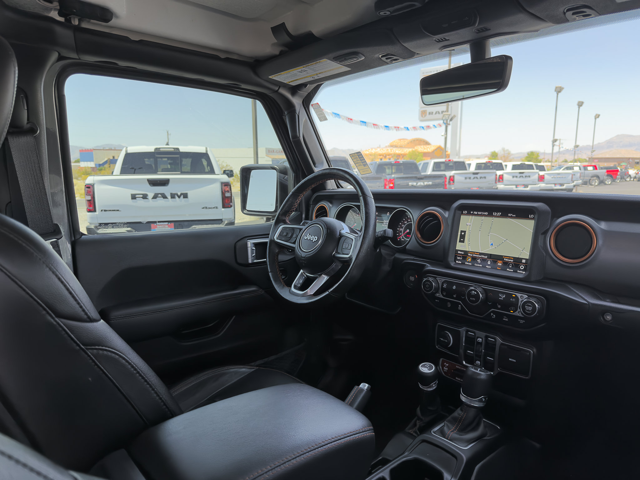 Used 2022 Jeep Gladiator Mojave w/ LED Lighting Group AWD/4WD image 9
