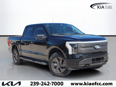Used 2025 Ford F150 Lightning Flash AWD/4WD image 1