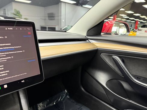 Used 2023 Tesla Model 3 Standard Range RWD image 27